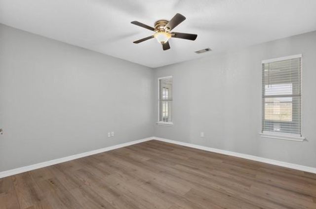 16 Brenda LN, Round Rock, TX 78665