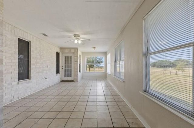 16 Brenda LN, Round Rock, TX 78665