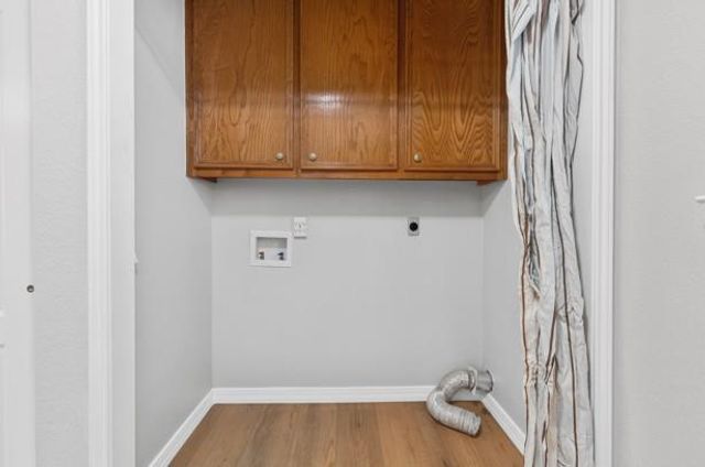 16 Brenda LN, Round Rock, TX 78665