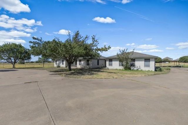 16 Brenda LN, Round Rock, TX 78665