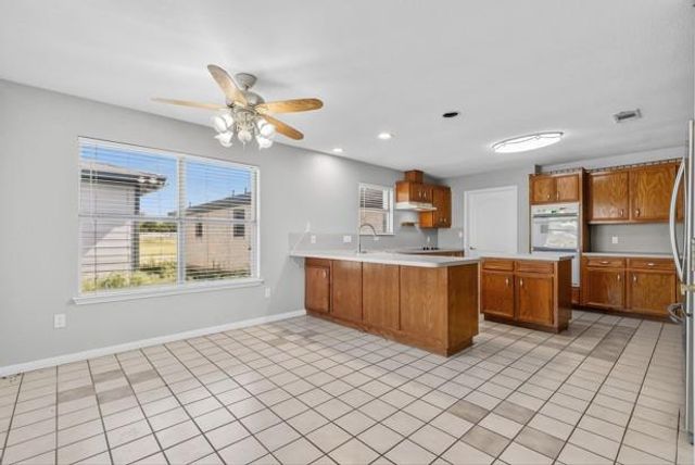 16 Brenda LN, Round Rock, TX 78665