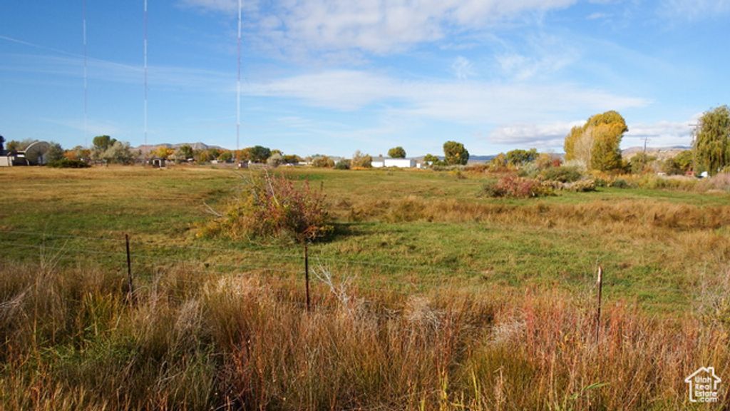 Image 13 of property listing at 101 W 2500 N, Vernal, UT 84078