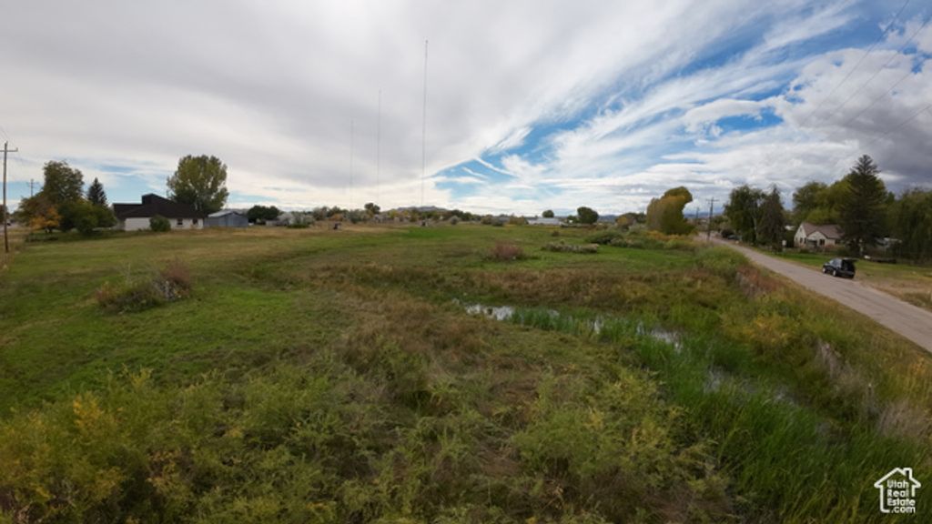Image 4 of property listing at 101 W 2500 N, Vernal, UT 84078