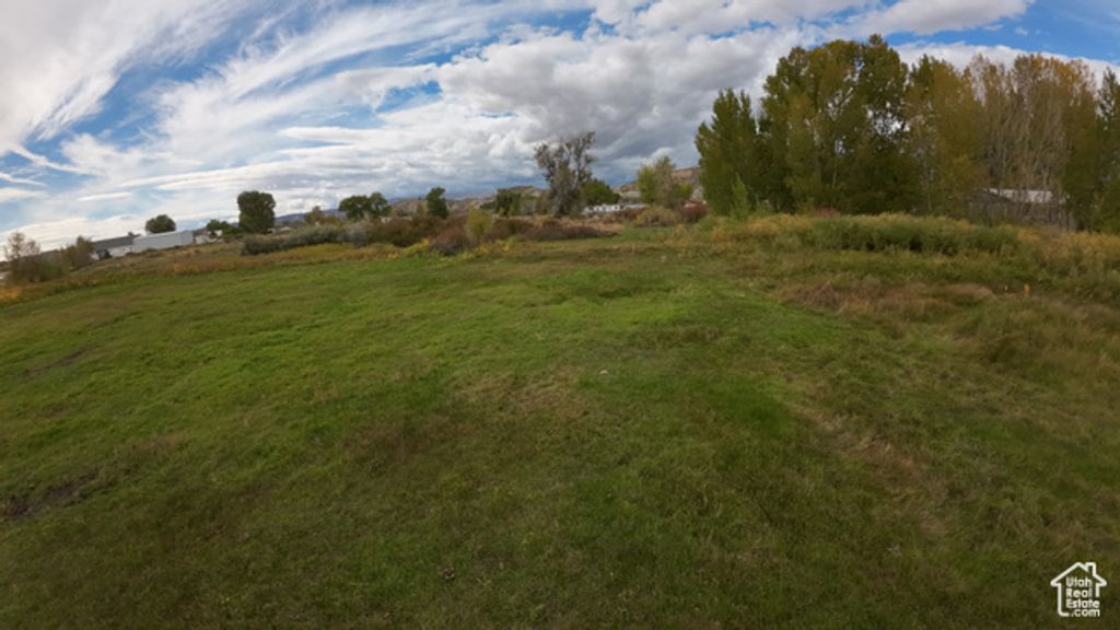 Image 10 of property listing at 101 W 2500 N, Vernal, UT 84078