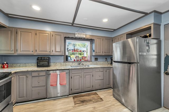 718 North Broadway, Haverhill, MA 01832