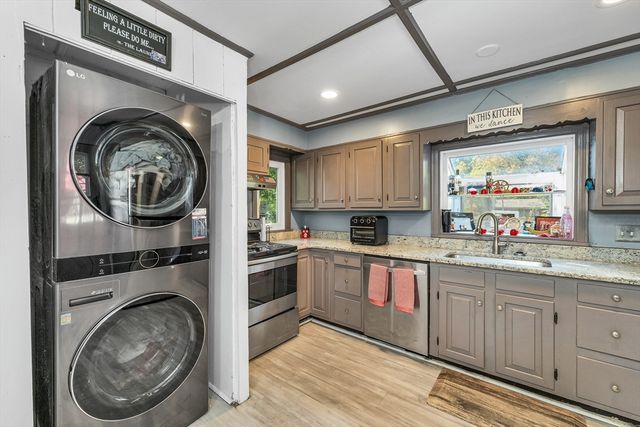 718 North Broadway, Haverhill, MA 01832