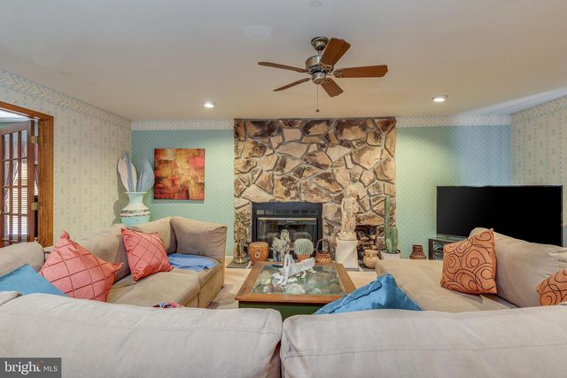 30 ROBERTS DR, Westampton, NJ 08060