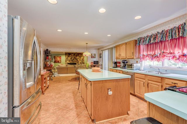 30 ROBERTS DR, Westampton, NJ 08060