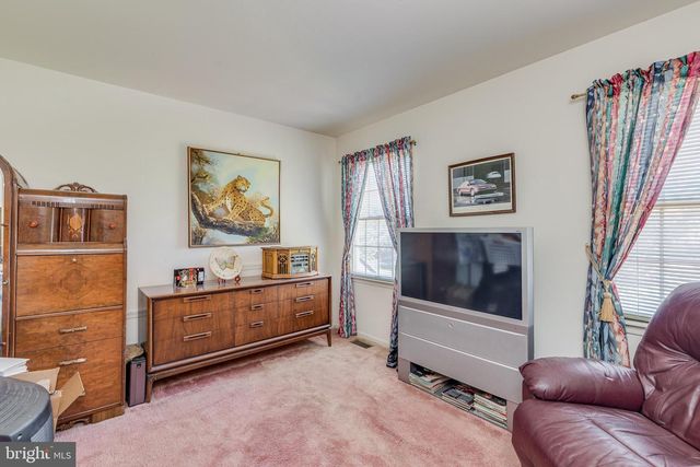 30 ROBERTS DR, Westampton, NJ 08060