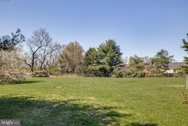 30 ROBERTS DR, Westampton, NJ 08060