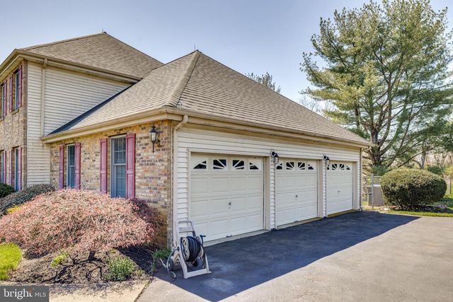 30 ROBERTS DR, Westampton, NJ 08060