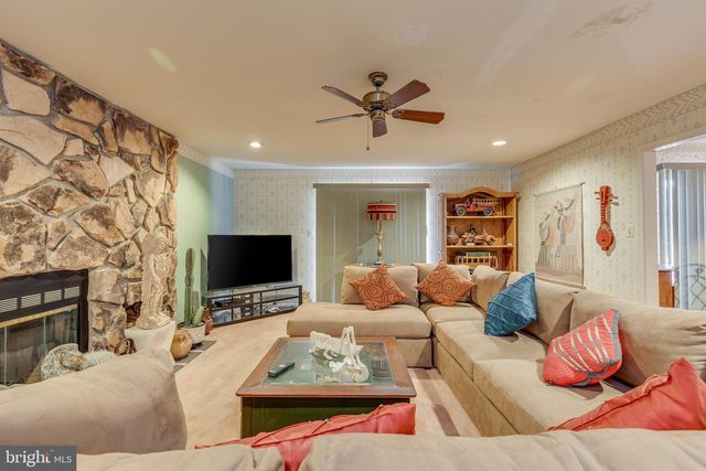 30 ROBERTS DR, Westampton, NJ 08060