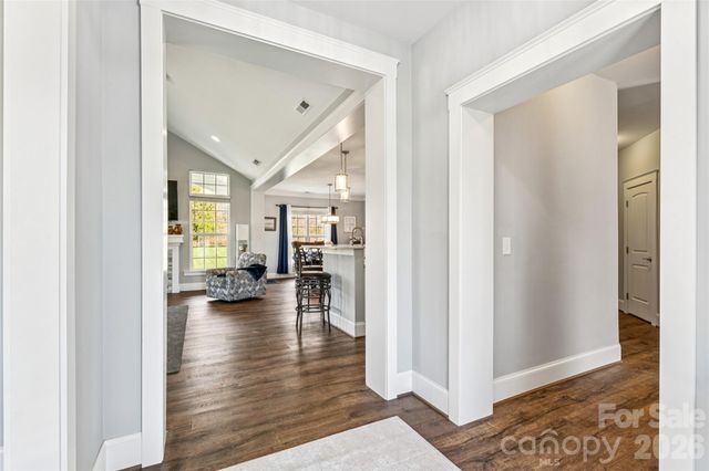 161 Wheatfield Drive, Statesville, NC 28677