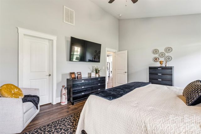 161 Wheatfield Drive, Statesville, NC 28677