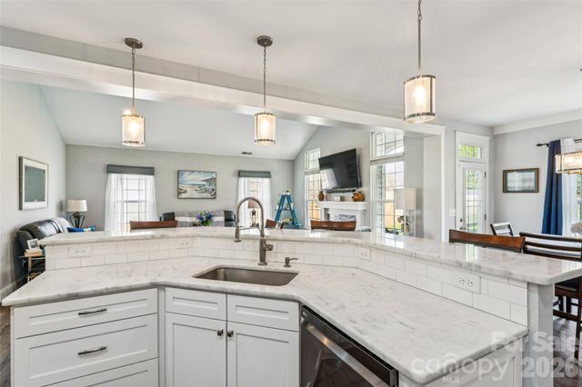 161 Wheatfield Drive, Statesville, NC 28677