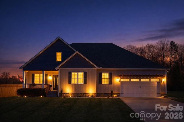 161 Wheatfield Drive, Statesville, NC 28677