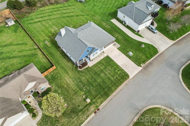 161 Wheatfield Drive, Statesville, NC 28677