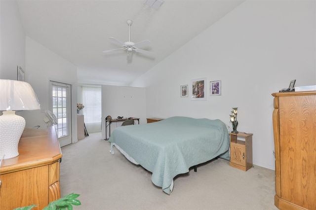 917 VILLEROY GREENS DRIVE 72, Sun City Center, FL 33573