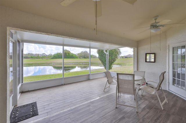 917 VILLEROY GREENS DRIVE 72, Sun City Center, FL 33573