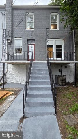 2325 ARUNAH AVE, Baltimore, MD 21216