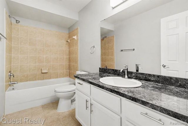 543 Addington Lane, Ann Arbor, MI 48108