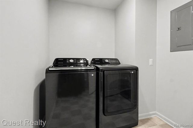 543 Addington Lane, Ann Arbor, MI 48108