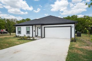 1607 Park Street, Kaufman, TX 75142