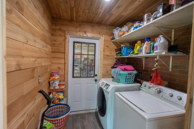 3015 Indian Acres Street, Alvin, TX 77511