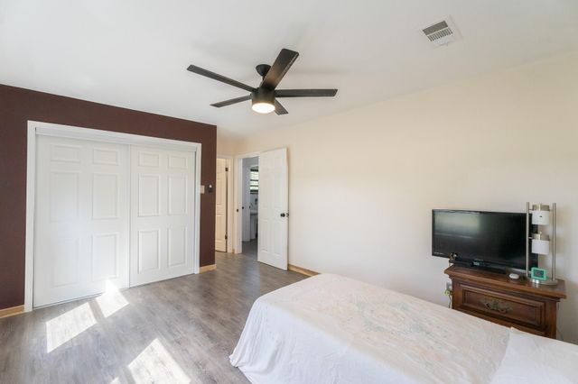 3015 Indian Acres Street, Alvin, TX 77511