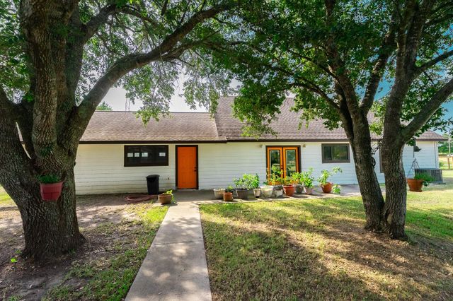 3015 Indian Acres Street, Alvin, TX 77511