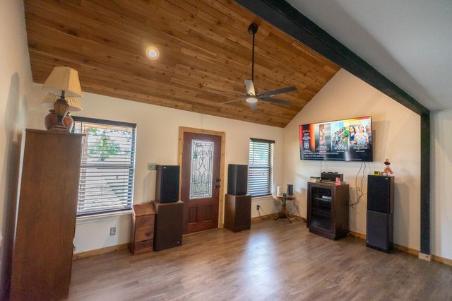 3015 Indian Acres Street, Alvin, TX 77511