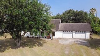 3015 Indian Acres Street, Alvin, TX 77511