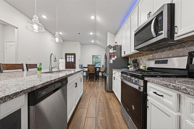 502 Winburn Tide Lane, La Porte, TX 77571