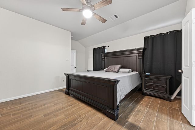 502 Winburn Tide Lane, La Porte, TX 77571