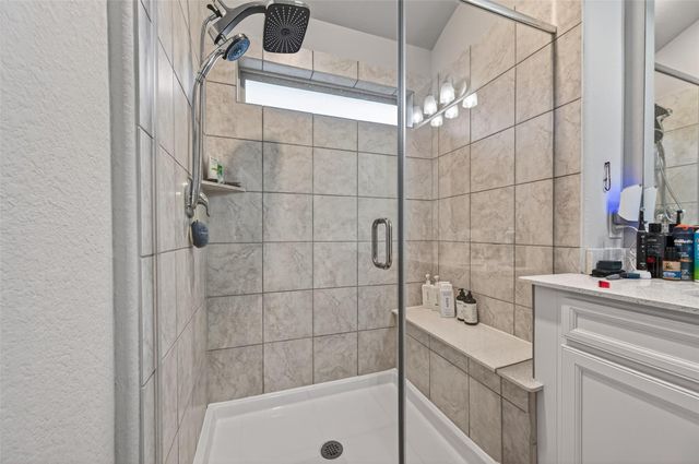 502 Winburn Tide Lane, La Porte, TX 77571