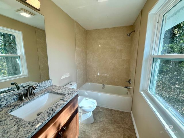 201 S Stuart Street, Foley, AL 36535