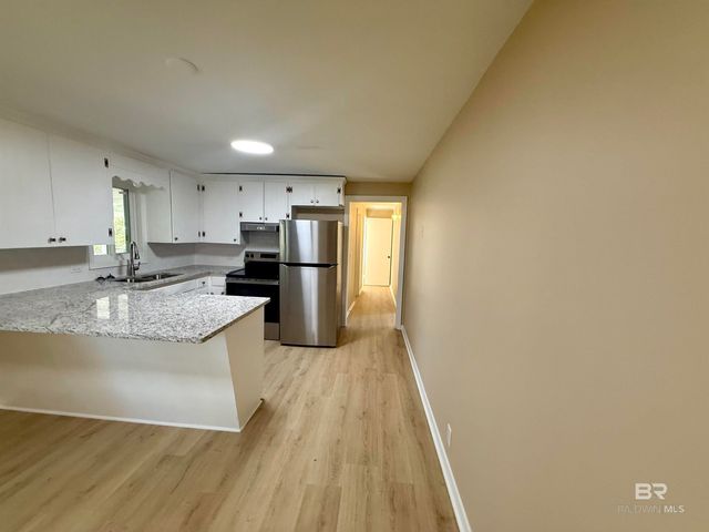 201 S Stuart Street, Foley, AL 36535