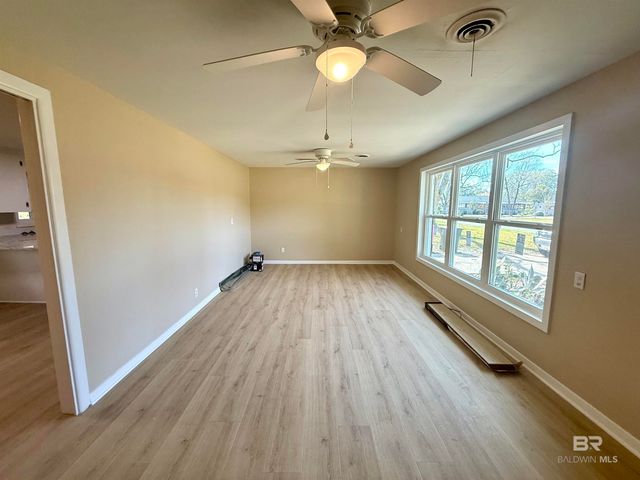 201 S Stuart Street, Foley, AL 36535