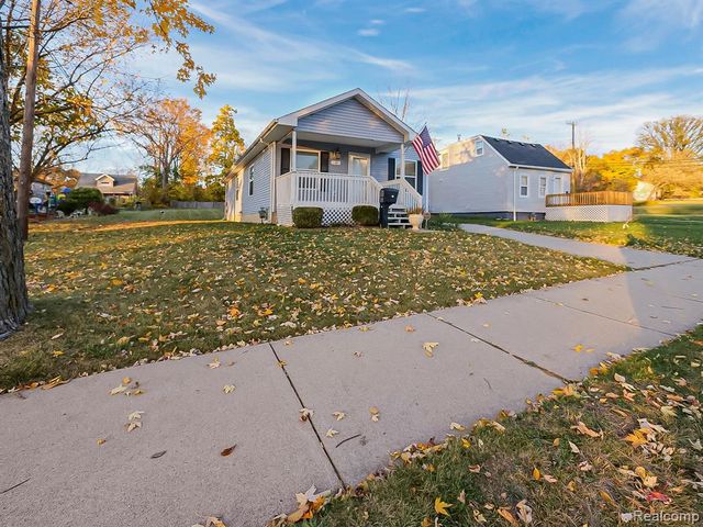 49 Oakhill Street, Pontiac, MI 48342