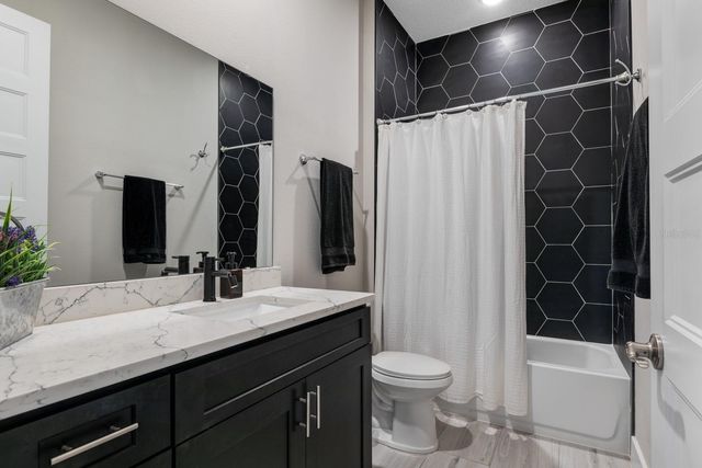25962 HIGH HAMPTON CIRCLE, Sorrento, FL 32776