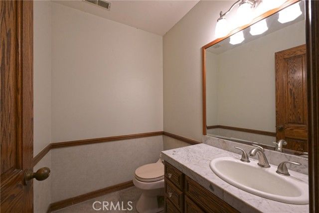 9330 Gum Tree, Corona, CA 92883