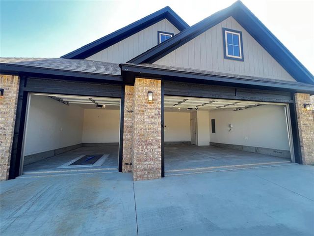 11608 NW 104 Street, Yukon, OK 73099