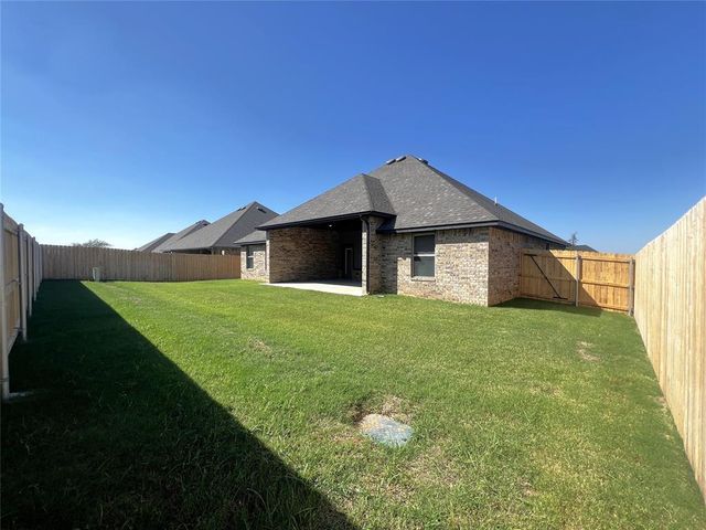 11608 NW 104 Street, Yukon, OK 73099