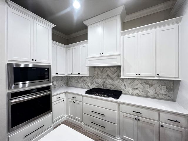 11608 NW 104 Street, Yukon, OK 73099