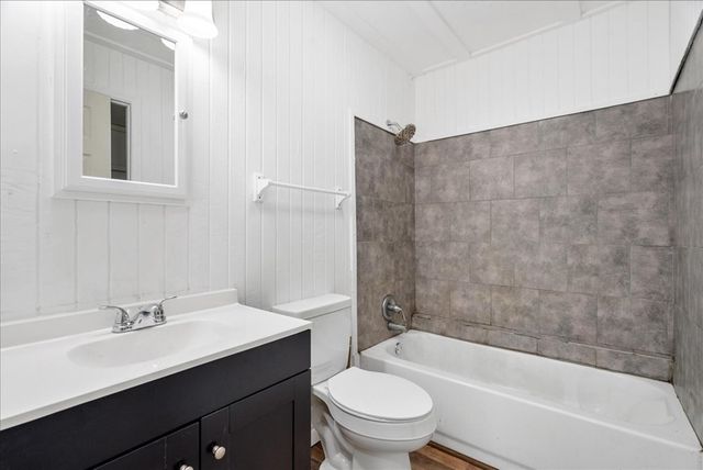 105 N Center Street, Tunnel Hill, GA 30755