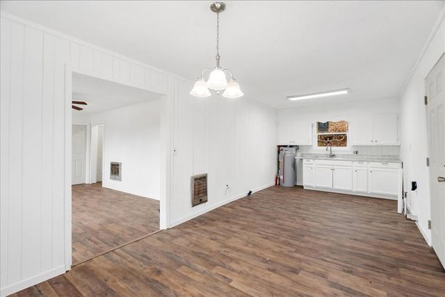 105 N Center Street, Tunnel Hill, GA 30755