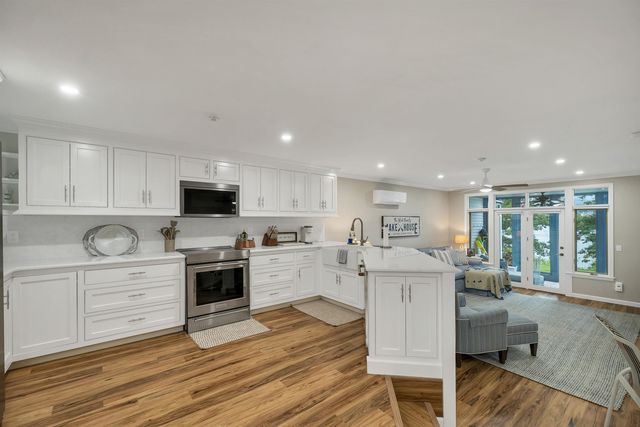 738 Weirs Blvd Apt 3, Laconia, NH 03246