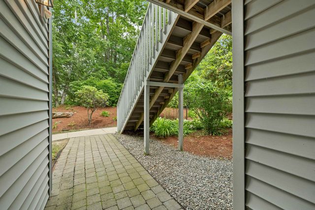 738 Weirs Blvd Apt 3, Laconia, NH 03246