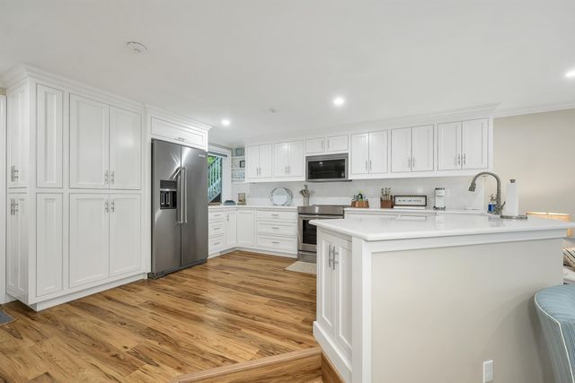 738 Weirs Blvd Apt 3, Laconia, NH 03246