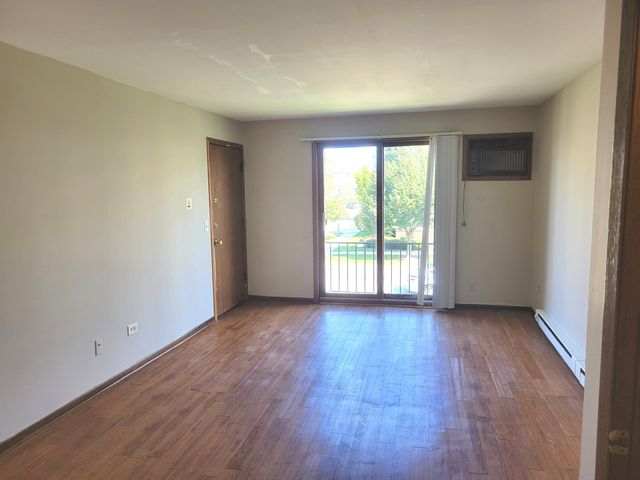 1257 Harding Avenue A2, Des Plaines, IL 60016